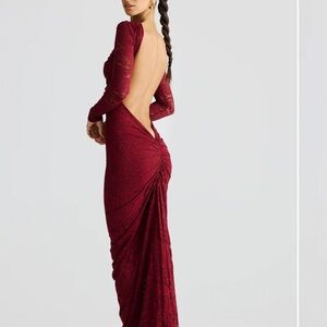 Elegant Backless Burgundy Lace Dress